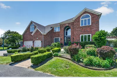 10638 Royal Porthcawl Drive, Naperville, IL 60564 - Photo 3