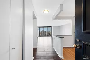 10 E Ontario St, Chicago, IL 60611 - Photo 5