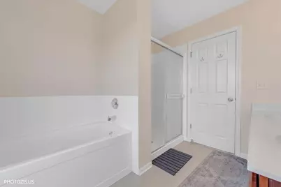 1689 W Turtle Creek Lane, Round Lake, IL 60073 - Photo 37