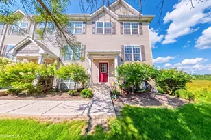 1689 W Turtle Creek Ln, Round Lake, IL 60073 - Photo 1