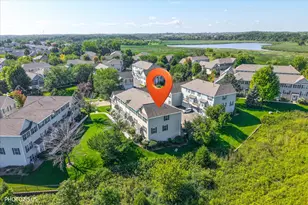 1689 W Turtle Creek Ln, Round Lake, IL 60073 - Photo 53