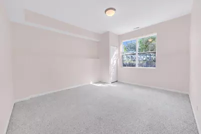 1689 W Turtle Creek Lane, Round Lake, IL 60073 - Photo 17