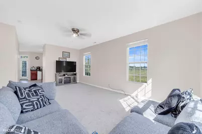 1689 W Turtle Creek Lane, Round Lake, IL 60073 - Photo 29
