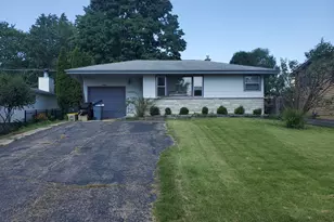 4314 Sioux Ln, McHenry, IL 60050 - Photo 1