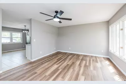 1915 Joppa Avenue, Zion, IL 60099 - Photo 3