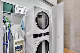 235 W Van Buren St, Chicago, IL 60607 - Photo 19