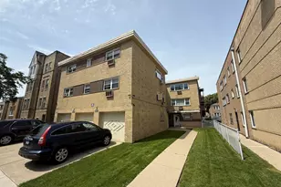 8030 Knox Ave, Skokie, IL 60076 - Photo 3