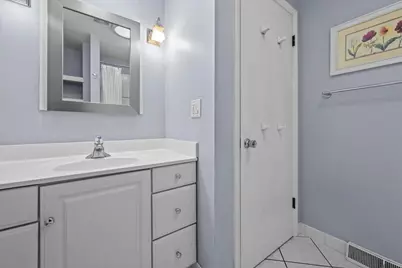 711 Quassey Avenue, Lake Bluff, IL 60044 - Photo 23