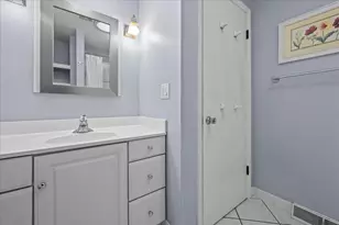 711 Quassey Ave, Lake Bluff, IL 60044 - Photo 23