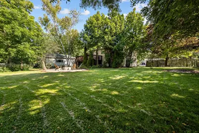 711 Quassey Avenue, Lake Bluff, IL 60044 - Photo 5