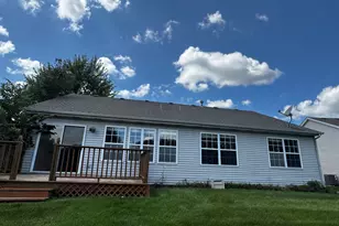 444 Badger Ln, Oswego, IL 60543 - Photo 3