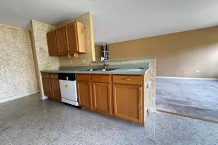 444 Badger Ln, Oswego, IL 60543 - Photo 13