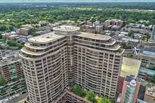807 Davis St, Evanston, IL 60201 - Photo 21