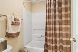 2362 Nantucket Ln, Elgin, IL 60123 - Photo 21