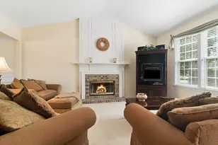 2362 Nantucket Ln, Elgin, IL 60123 - Photo 5