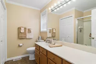 2362 Nantucket Ln, Elgin, IL 60123 - Photo 17