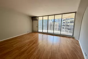 300 N State St, Chicago, IL 60654 - Photo 7