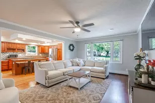 104 E Washington Dr, Leroy, IL 61752 - Photo 5