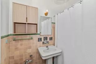 220 S Maple Ave, Oak Park, IL 60302 - Photo 13