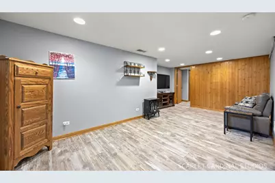 215 E Highland Avenue, Villa Park, IL 60181 - Photo 27