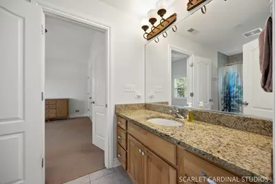 215 E Highland Avenue, Villa Park, IL 60181 - Photo 15