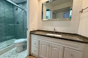 300 N State St, Chicago, IL 60654 - Photo 11