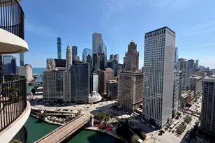 300 N State St, Chicago, IL 60654 - Photo 3