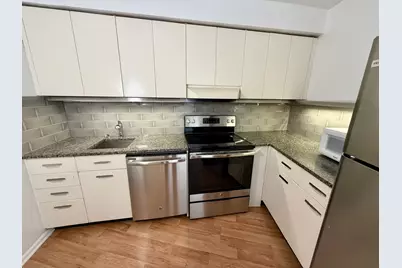 300 N State Street #3634, Chicago, IL 60654 - Photo 9
