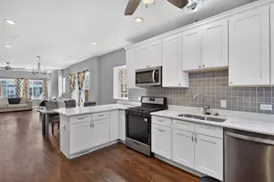 7820 S Rhodes Ave, Chicago, IL 60619 - Photo 9
