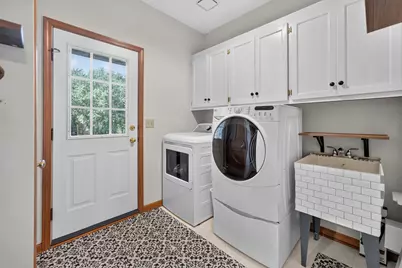 305 Windsor Circle, Saint Charles, IL 60175 - Photo 21