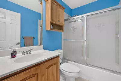 401 Lilac Lane, Elk Grove Village, IL 60007 - Photo 19