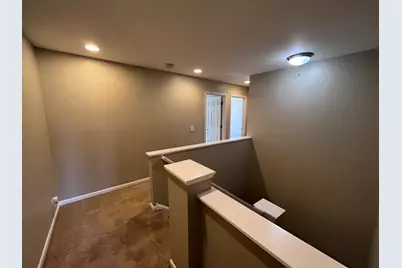 6384 Cunningham Court, Gurnee, IL 60031 - Photo 7