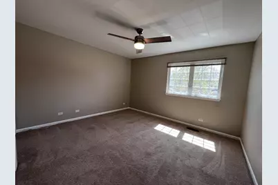 6384 Cunningham Court, Gurnee, IL 60031 - Photo 11