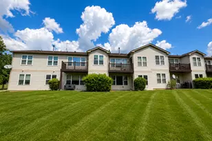 1101 Yorkshire Ct, Elgin, IL 60120 - Photo 17