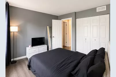 1101 Yorkshire Court #B, Elgin, IL 60120 - Photo 13