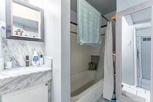 2927 N Avers Ave, Chicago, IL 60618 - Photo 21