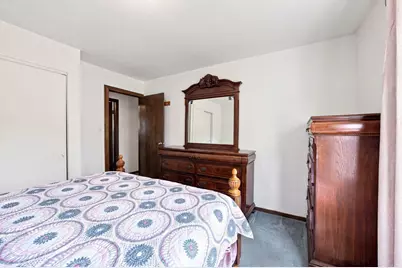 1725 Evergreen Avenue, Hanover Park, IL 60133 - Photo 17