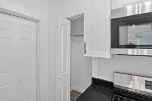 7150 S Eberhart Ave, Chicago, IL 60619 - Photo 15