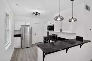 7150 S Eberhart Ave, Chicago, IL 60619 - Photo 29