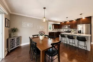 6402 Bradley Dr, Woodridge, IL 60517 - Photo 9