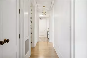9 W Walton St, Chicago, IL 60610 - Photo 15