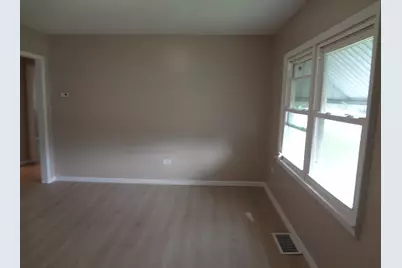 379 E Lincoln Street, Sycamore, IL 60178 - Photo 19