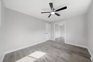 3036 Wilshire Ave, Markham, IL 60428 - Photo 23