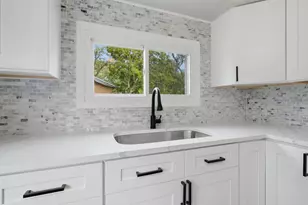 3036 Wilshire Ave, Markham, IL 60428 - Photo 17
