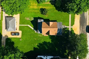 222 Wilson Ave, Chadwick, IL 61014 - Photo 7