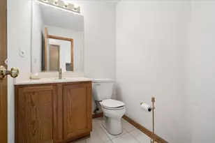 1888 ShoreLine Ct, Romeoville, IL 60446 - Photo 9