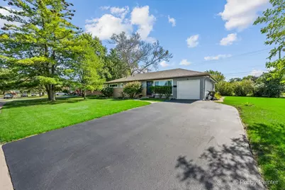 365 Kingman Lane, Hoffman Estates, IL 60169 - Photo 3