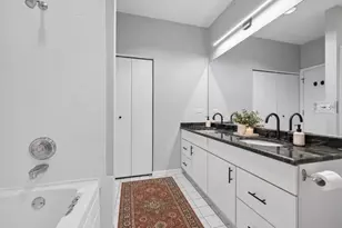 2340 N Elston Ave, Chicago, IL 60614 - Photo 9