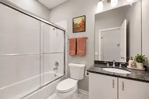 2340 N Elston Ave, Chicago, IL 60614 - Photo 11