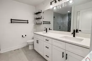 18145 94th Ave, Tinley Park, IL 60487 - Photo 13